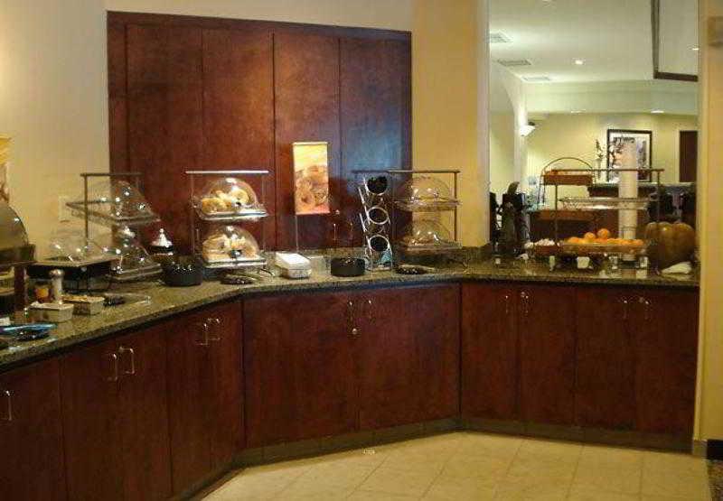 Springhill Suites Milford Restoran fotoğraf
